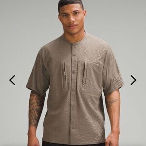 lululemon athletic Men Lightweight Hiking Short Sleeve Size XL